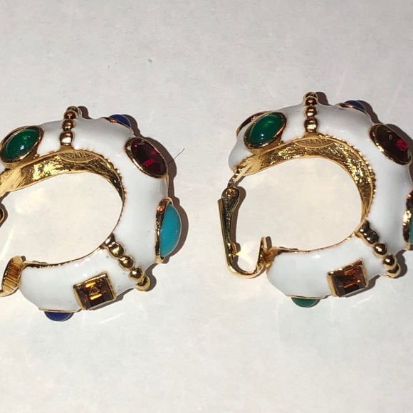 KENNETH JAY LANE, WHITE OR BLACK ENAMEL GO… - Picture 9 of 14